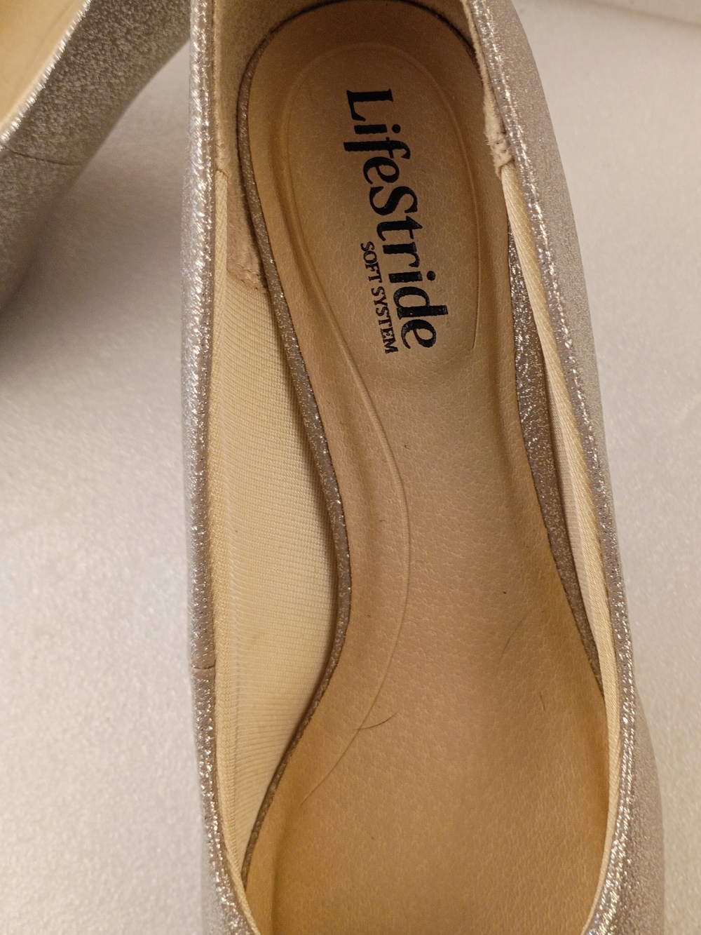 Womens Lifestride Parigi Silver Glitter Pump Heels 8M Basic Formal Dress Dance - Picture 3 of 5